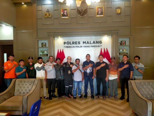 Keluarga Korban Yang Jenazahnya Ditemukan di Aliran Sungai Perbatasan Poncokusumo Lakukan Audensi ke Polres Malang